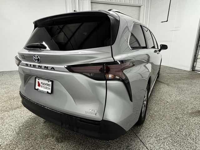 2023 Toyota Sienna XLE