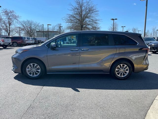 2023 Toyota Sienna XLE