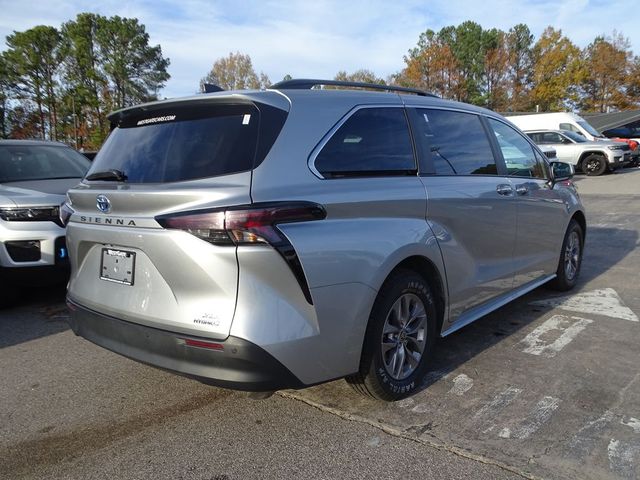 2023 Toyota Sienna XLE