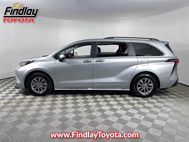 2023 Toyota Sienna XLE