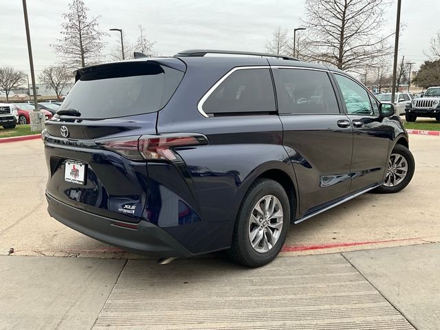 2023 Toyota Sienna XLE