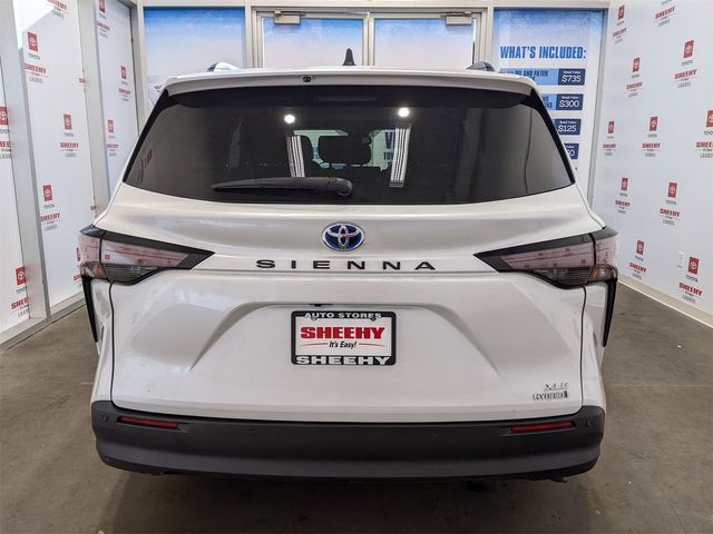 2023 Toyota Sienna XLE