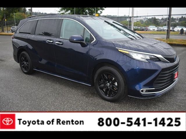 2023 Toyota Sienna XLE