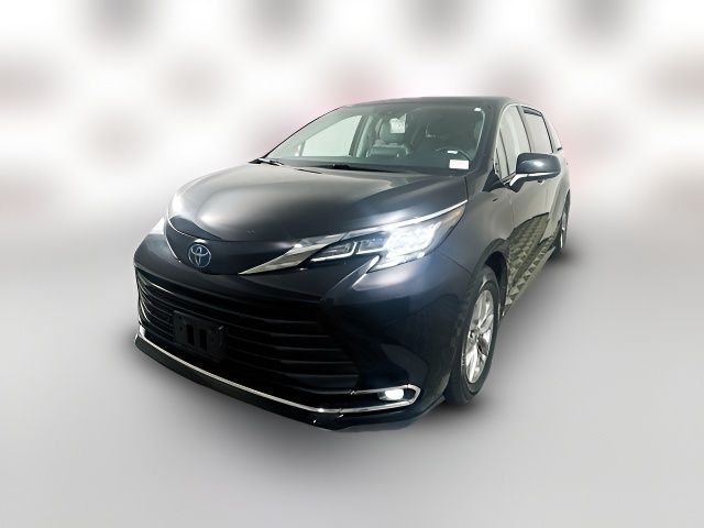 2023 Toyota Sienna XLE