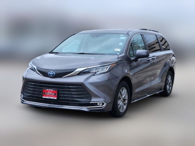 2023 Toyota Sienna XLE