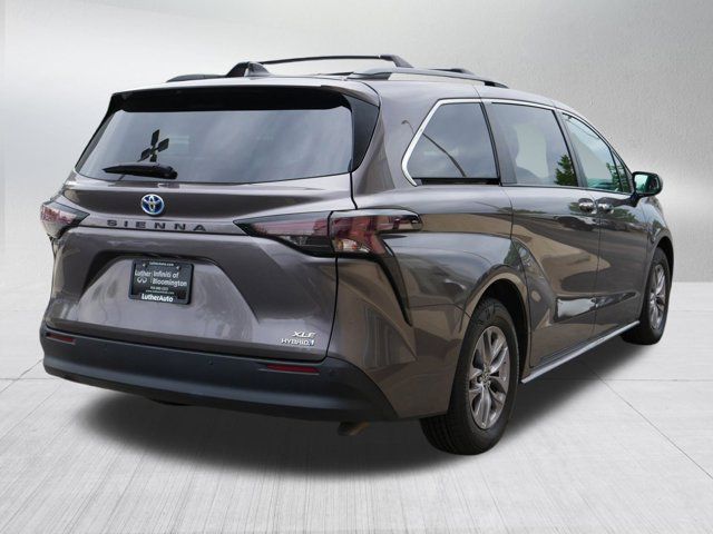 2023 Toyota Sienna XLE