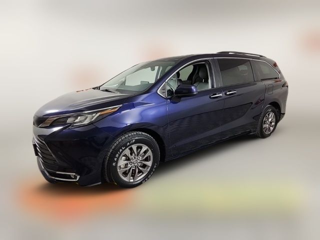 2023 Toyota Sienna XLE