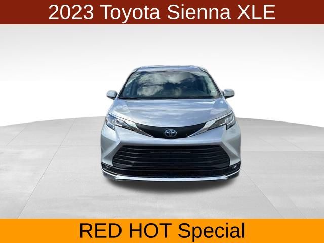 2023 Toyota Sienna XLE