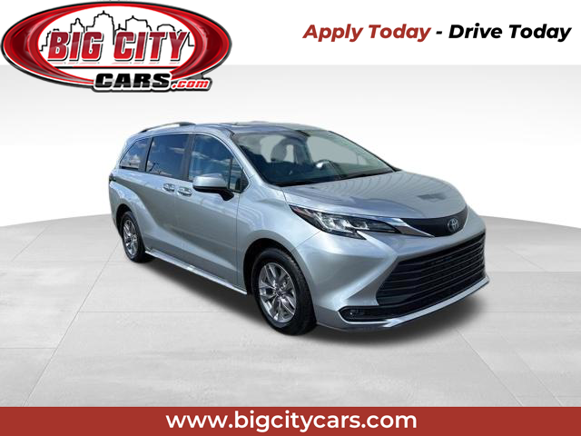 2023 Toyota Sienna XLE