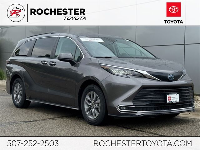 2023 Toyota Sienna XLE