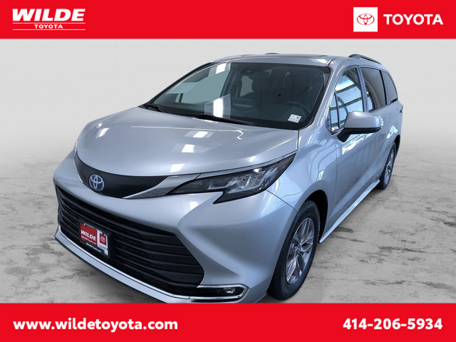 2023 Toyota Sienna XLE