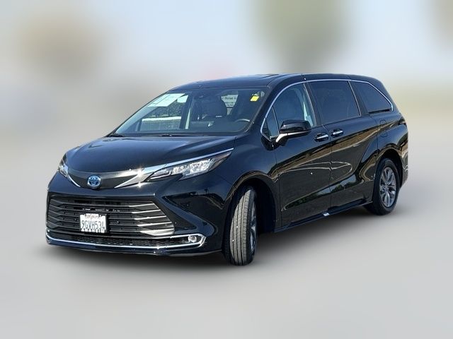 2023 Toyota Sienna XLE