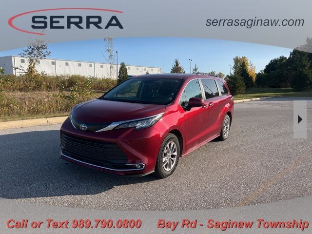 2023 Toyota Sienna XLE