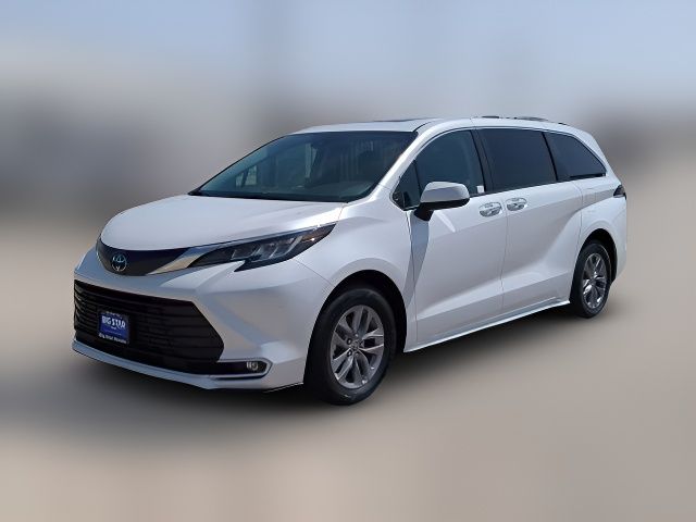 2023 Toyota Sienna XLE