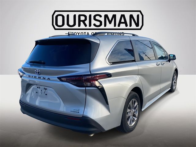 2023 Toyota Sienna XLE