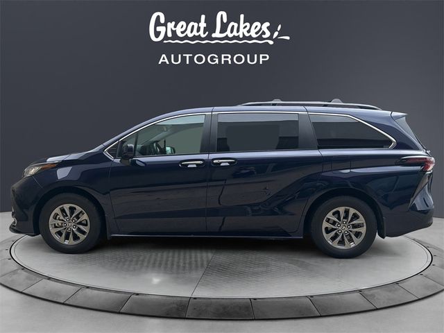 2023 Toyota Sienna XLE