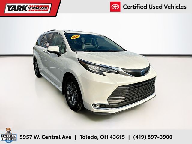 2023 Toyota Sienna XLE