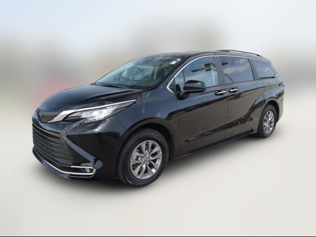 2023 Toyota Sienna XLE