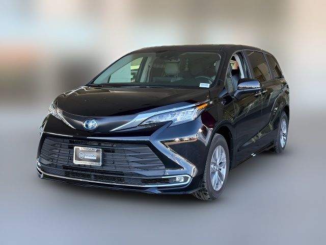 2023 Toyota Sienna XLE