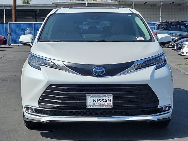 2023 Toyota Sienna XLE