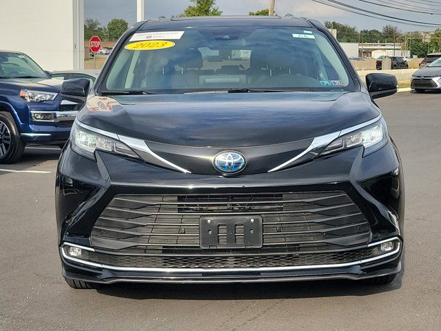 2023 Toyota Sienna XLE