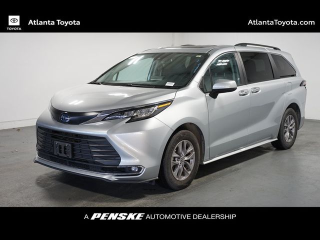 2023 Toyota Sienna XLE