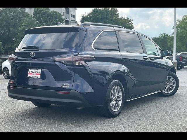 2023 Toyota Sienna XLE