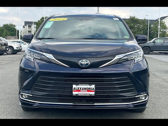 2023 Toyota Sienna XLE