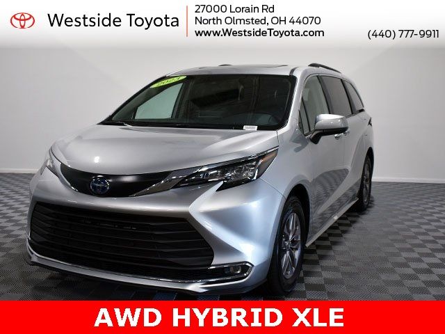 2023 Toyota Sienna XLE