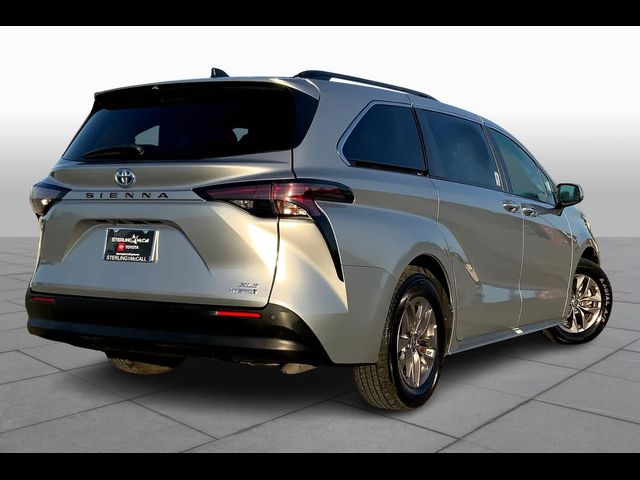 2023 Toyota Sienna XLE