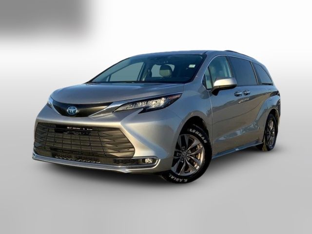 2023 Toyota Sienna XLE