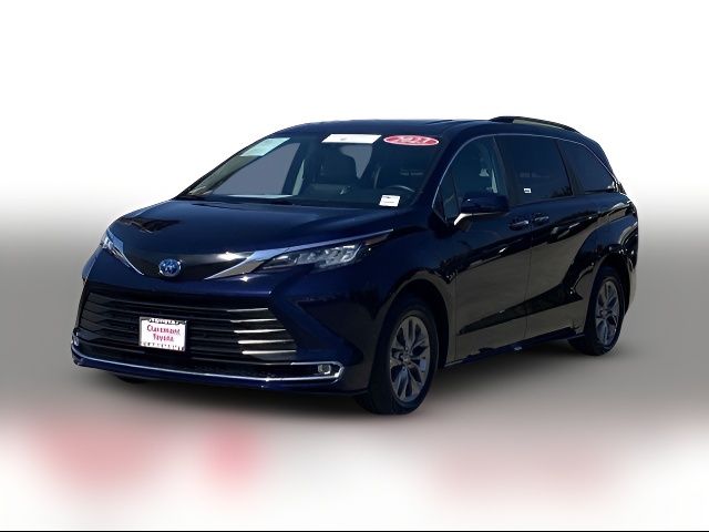 2023 Toyota Sienna XLE