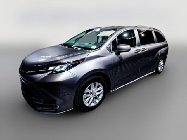 2023 Toyota Sienna XLE