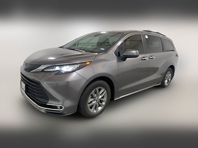 2023 Toyota Sienna XLE