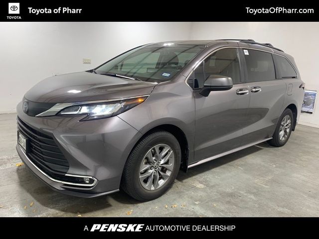 2023 Toyota Sienna XLE