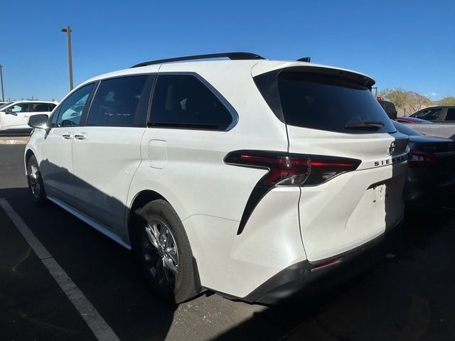 2023 Toyota Sienna XLE