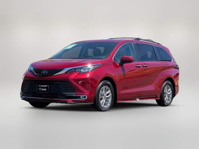 2023 Toyota Sienna XLE