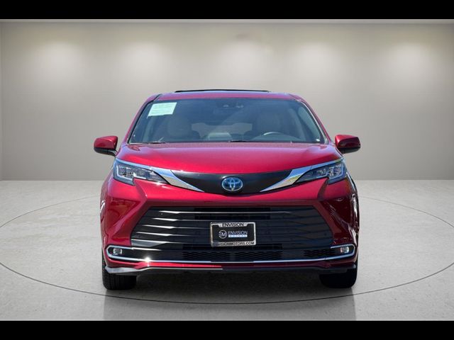 2023 Toyota Sienna XLE