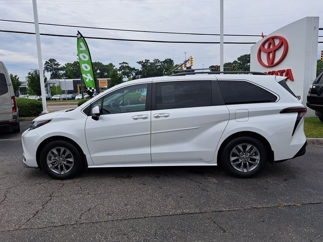 2023 Toyota Sienna XLE