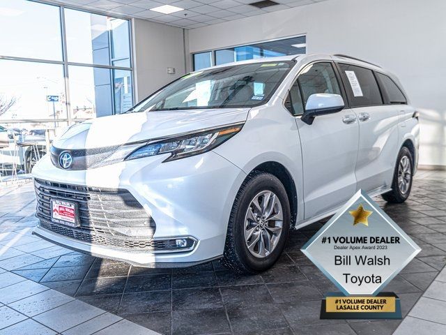 2023 Toyota Sienna XLE