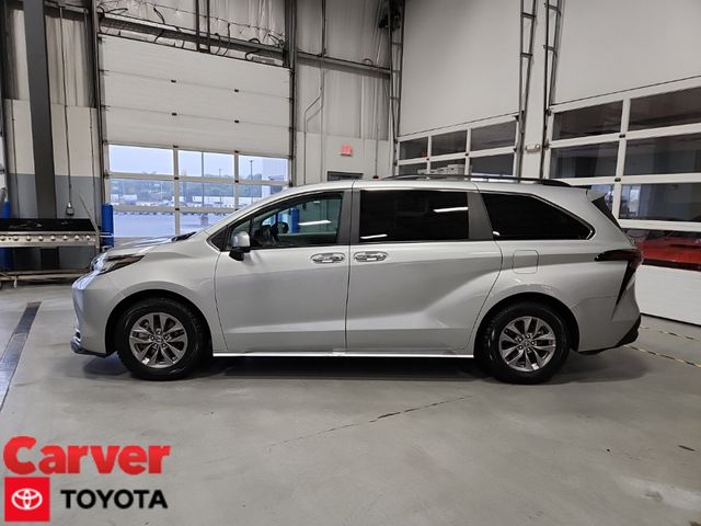 2023 Toyota Sienna XLE