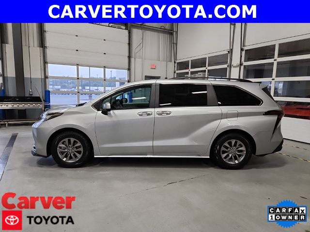 2023 Toyota Sienna XLE