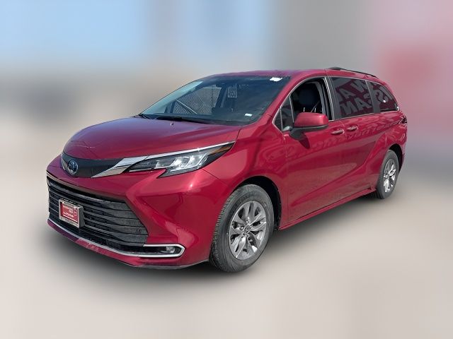 2023 Toyota Sienna XLE