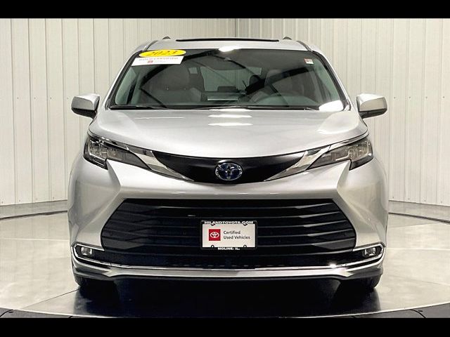 2023 Toyota Sienna XLE