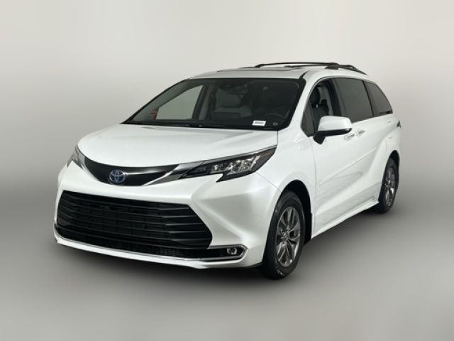 2023 Toyota Sienna XLE