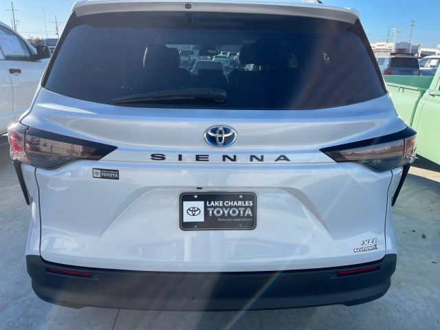 2023 Toyota Sienna XLE