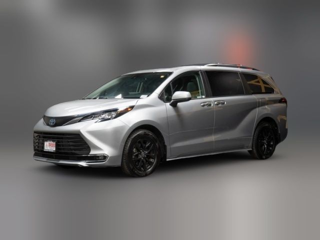 2023 Toyota Sienna XLE