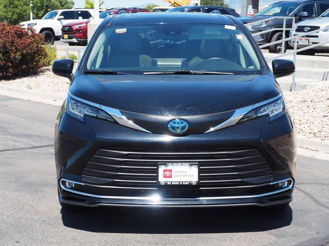 2023 Toyota Sienna XLE