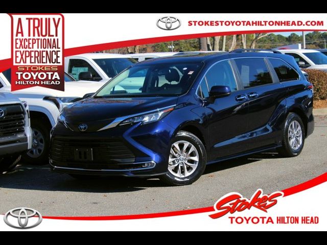 2023 Toyota Sienna XLE