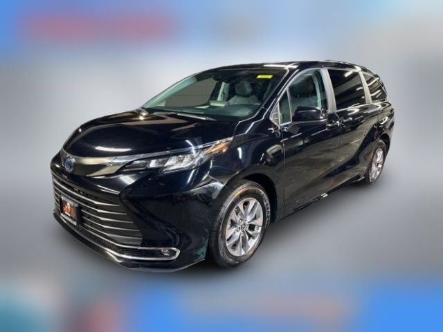 2023 Toyota Sienna XLE